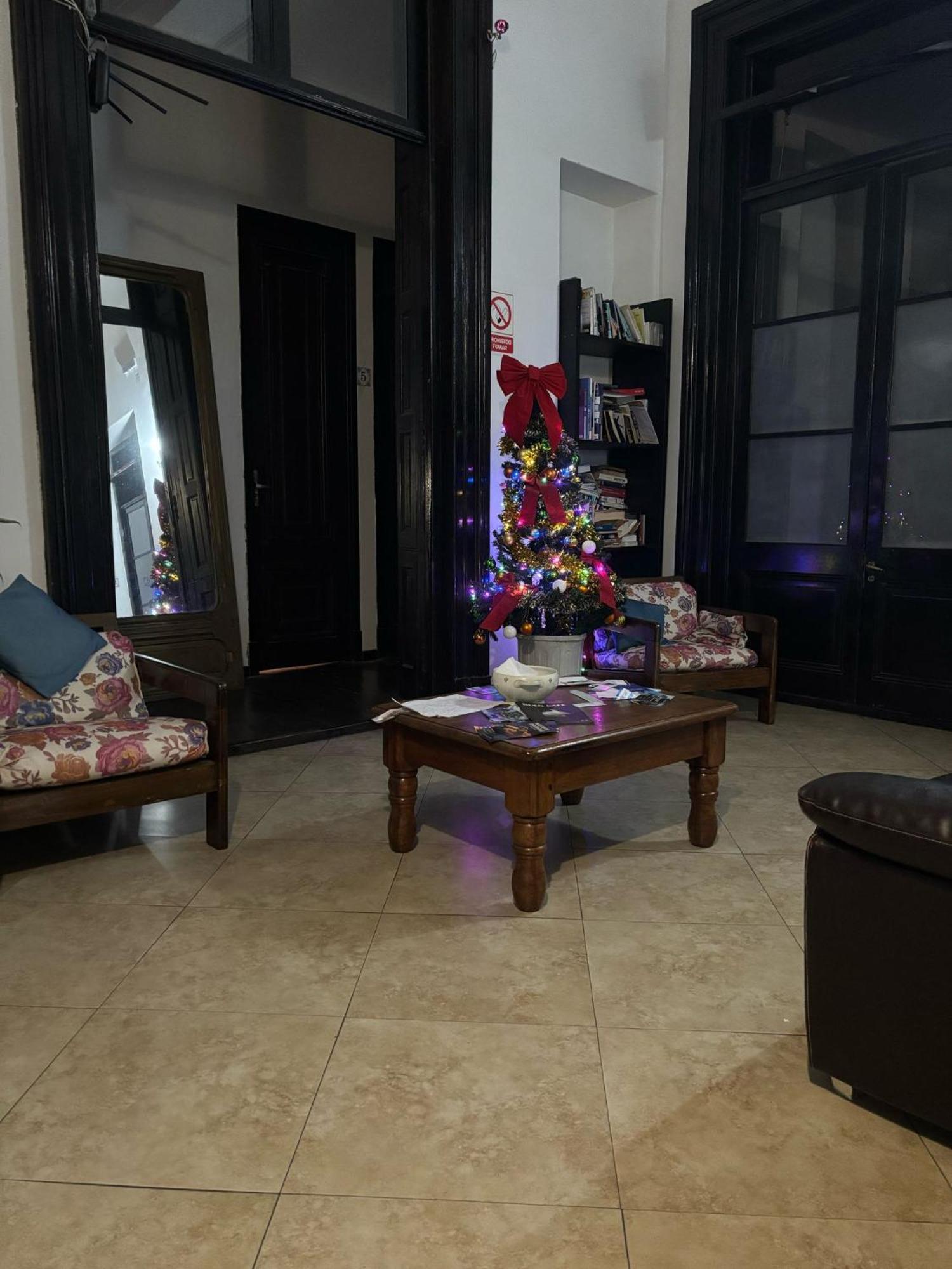 Montevideo Chic Hostel Экстерьер фото
